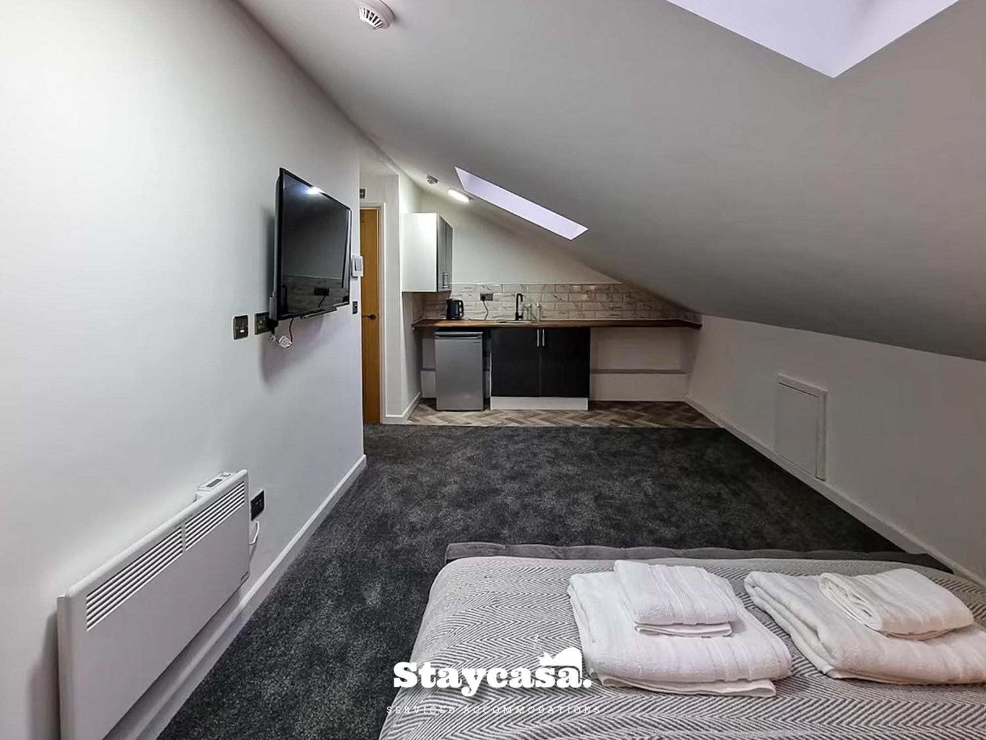 Delightful Spacious Haven With Large Driveway Μάντσεστερ Εξωτερικό φωτογραφία
