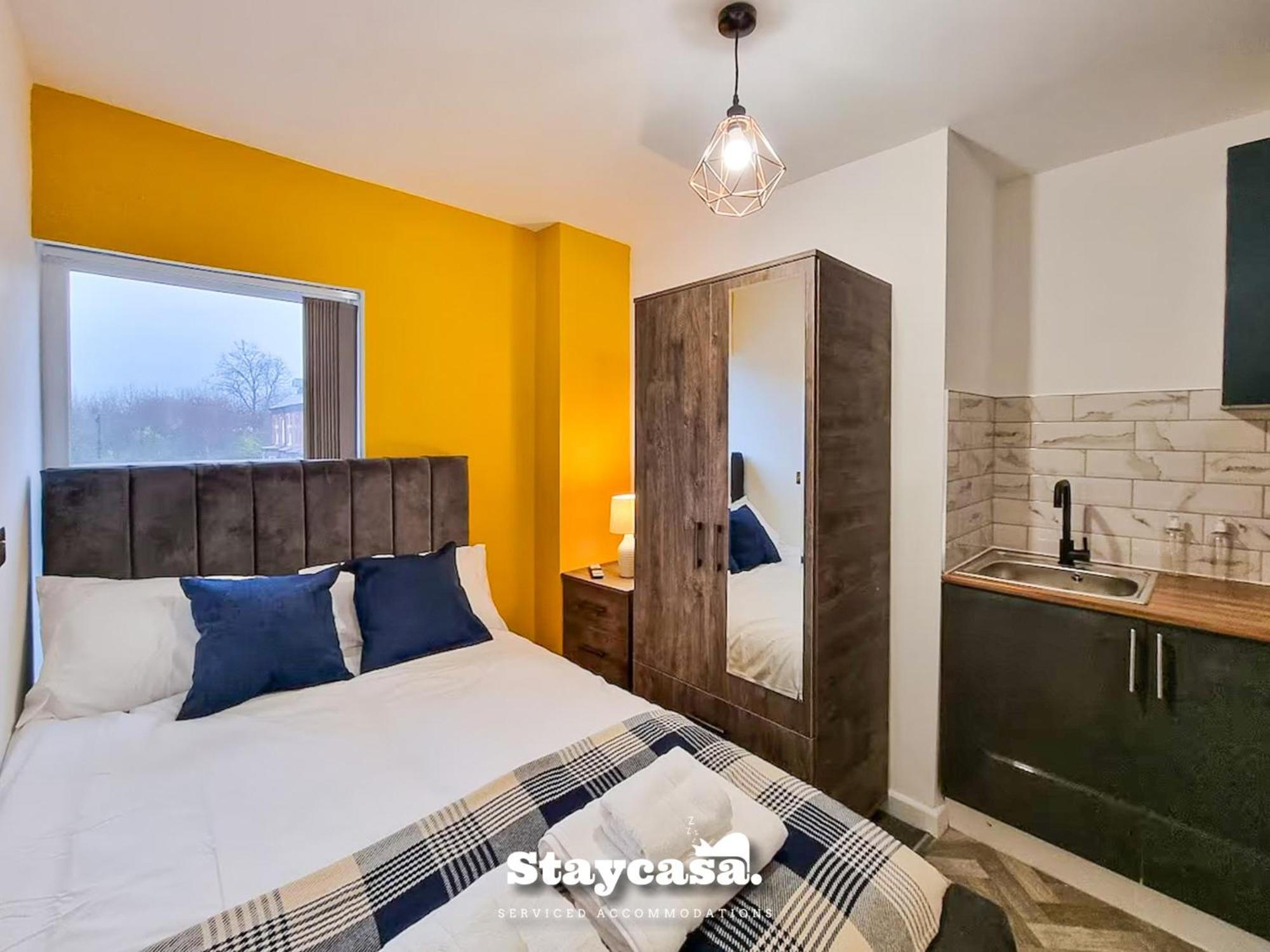 Delightful Spacious Haven With Large Driveway Μάντσεστερ Εξωτερικό φωτογραφία